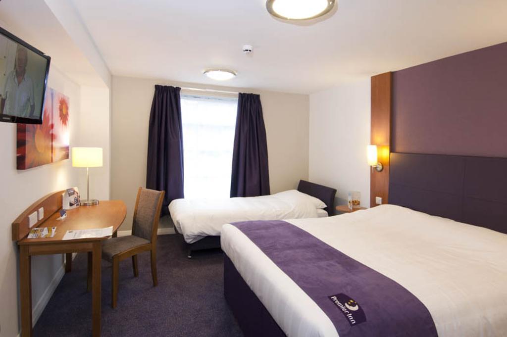 Premier Inn Ashford - Eureka Park Room photo