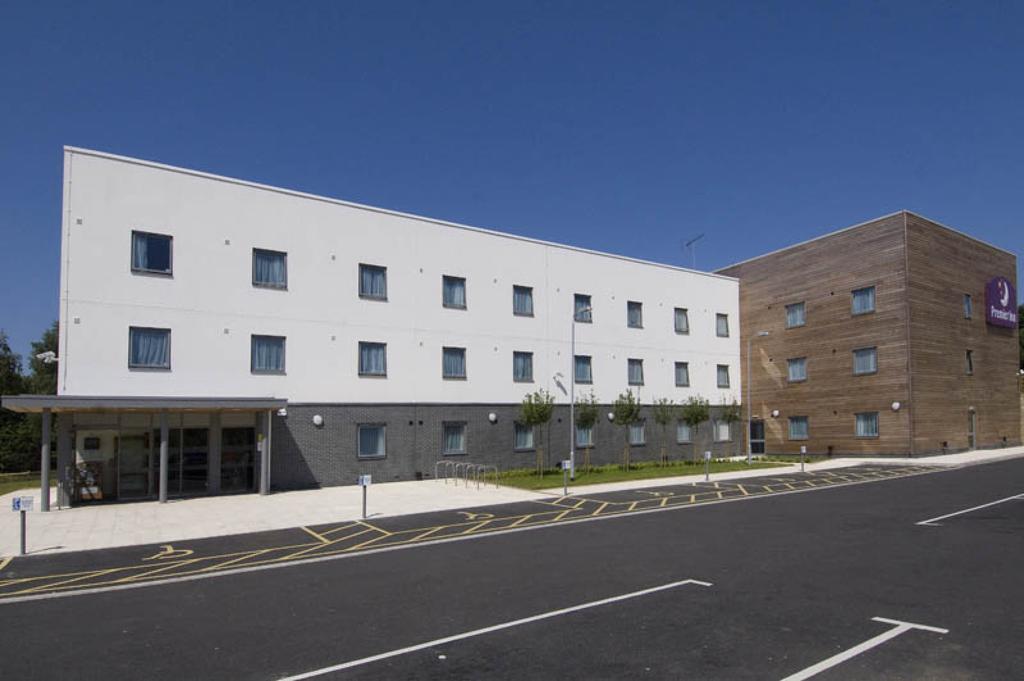 Premier Inn Ashford - Eureka Park Exterior photo